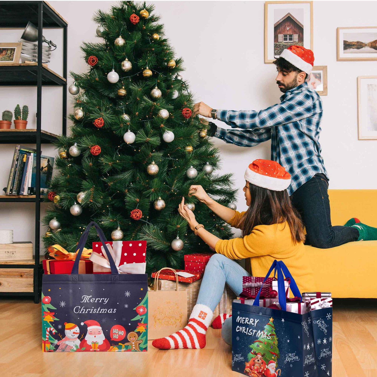 12pk ChristmasGift Bags